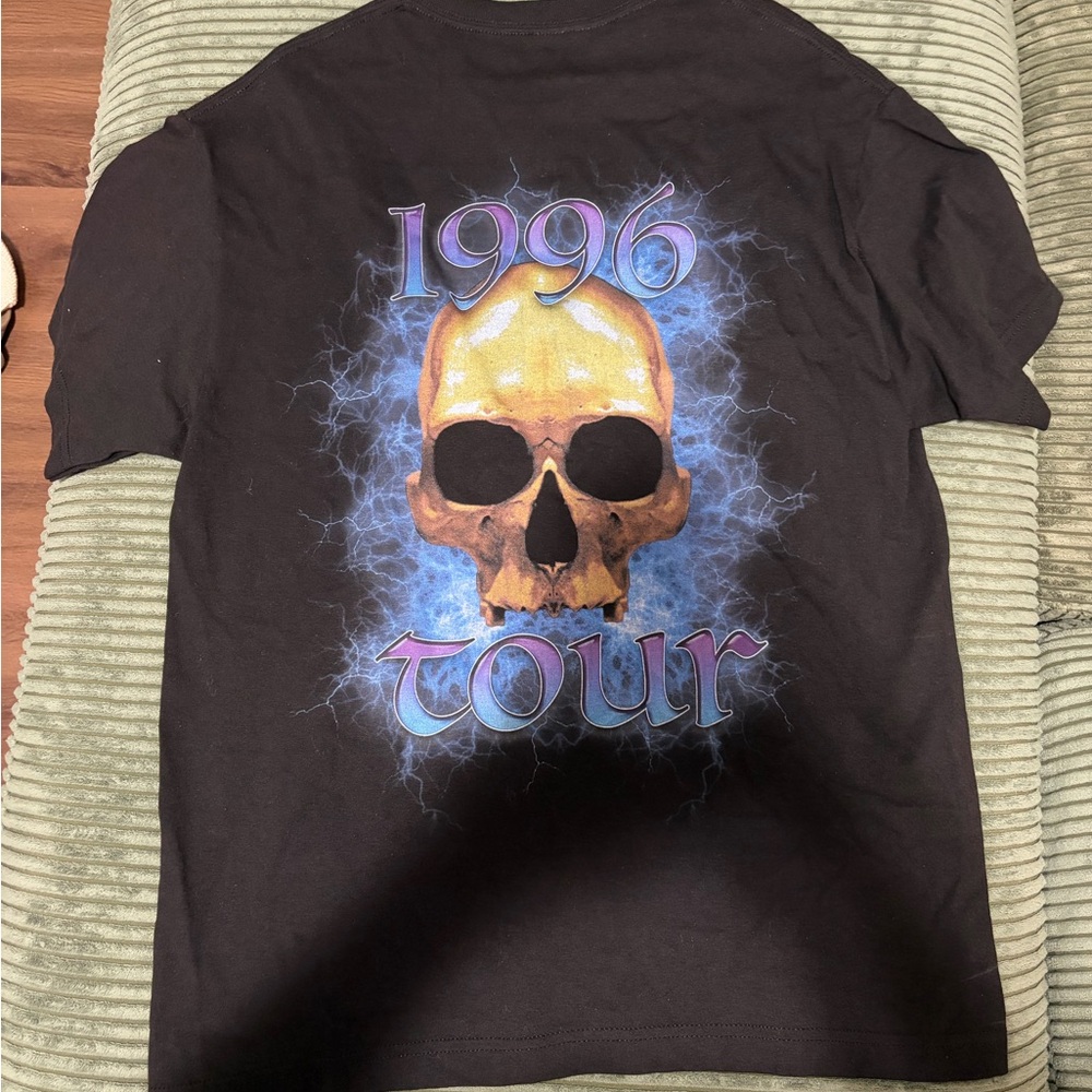 1996 Tour Black Skull Graphic Tee